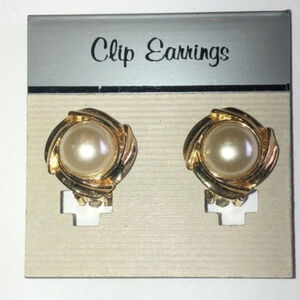 Vintage New Gold Tone & Faux Pearl Clip On Earrings